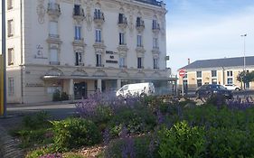 Logis Hotel Des Bourbons